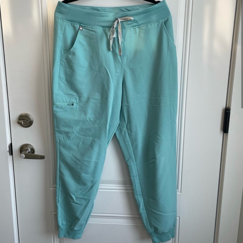 Figs Women's Jogger Scrub Pants in Aqua - Picture 6 of 9
